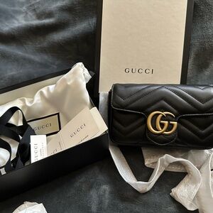 Gucci GG Marmont mini shoulder bag